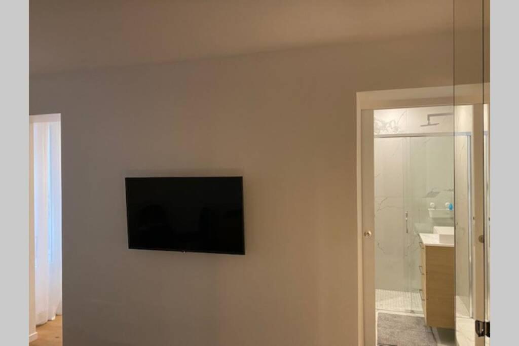 Stylist And Cosy Appartement In Montparnasse Paris Exterior photo